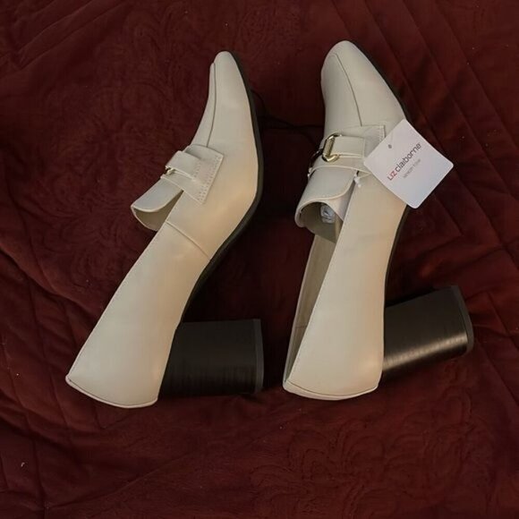 Liz Claiborne Women’s sz  11 M Cream‎ Morris Block Chunky Heel NWT w/gold tone - Picture 6 of 16